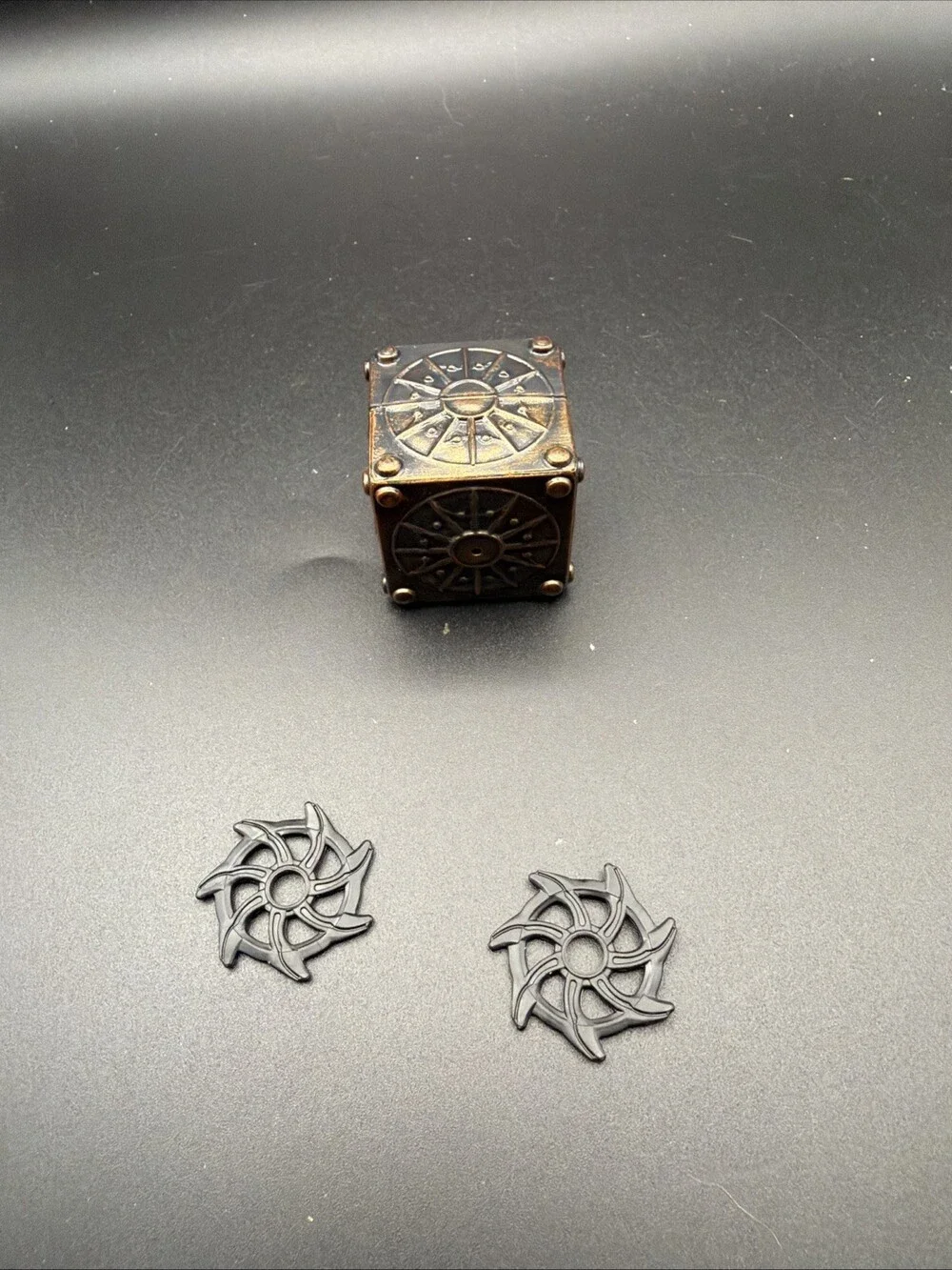 2017 Mattel DC Multiverse Justice League Mother Box accessories